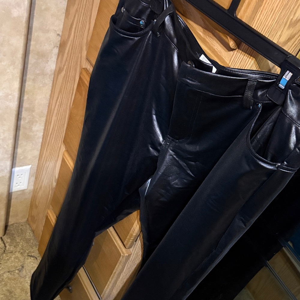 Chic Black Leather Leggings for Women